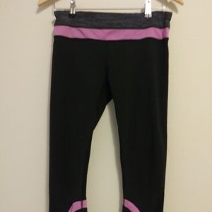 Lululemon run inspire crop